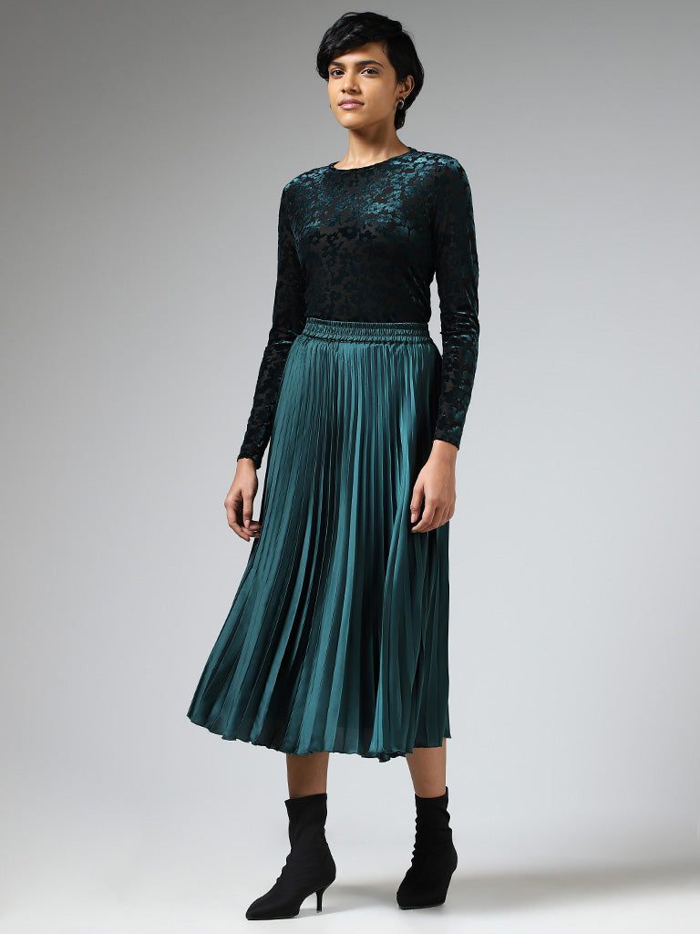 Pleated midi skirt top emerald