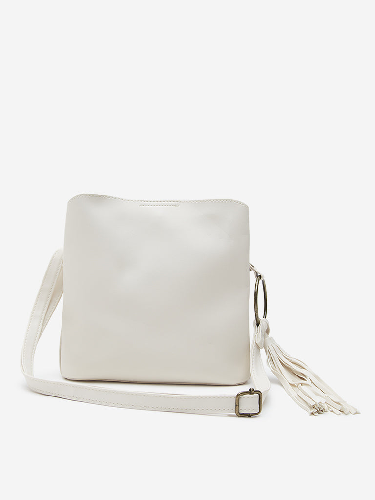 Newest White Tassle Bag