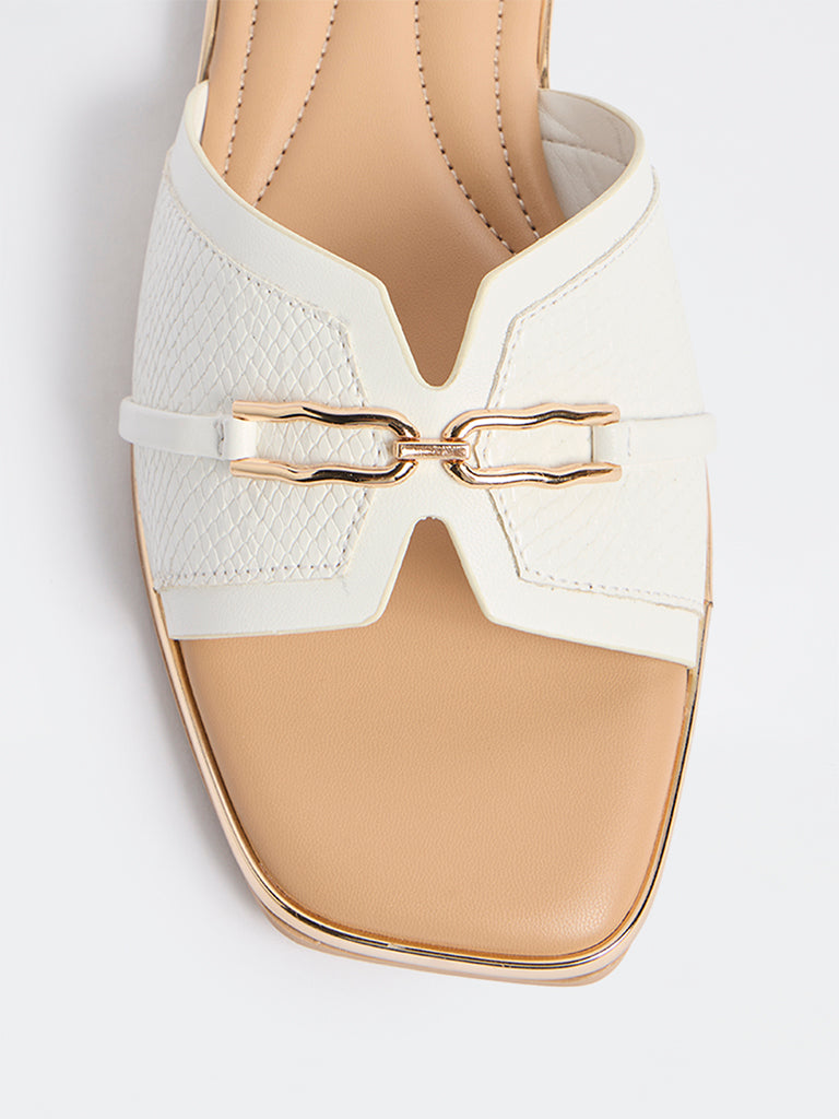 LUNA BLU White Buckle Detailed Slides