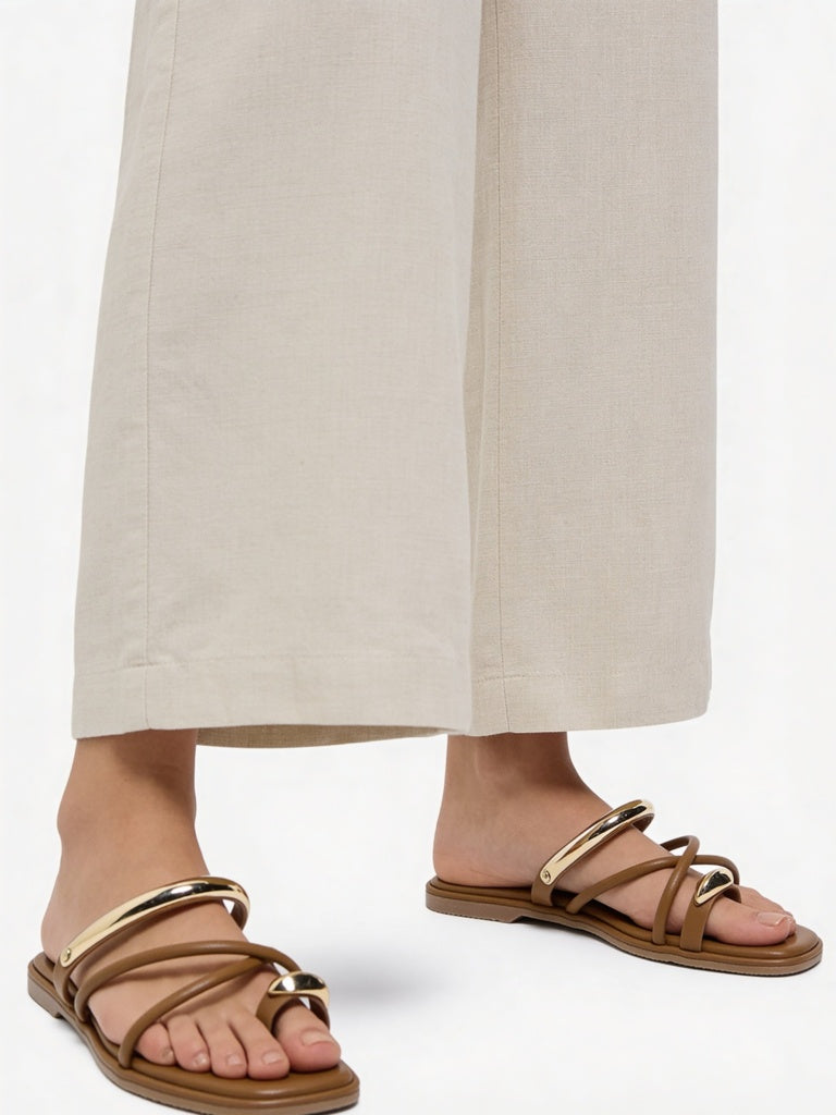 LUNA BLU Tan Metal Trim Toe Ring Sandals