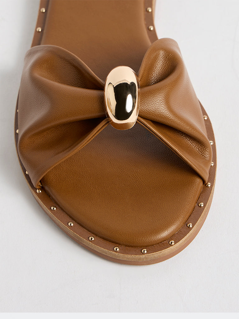 LUNA BLU Tan Bow-Design Slides