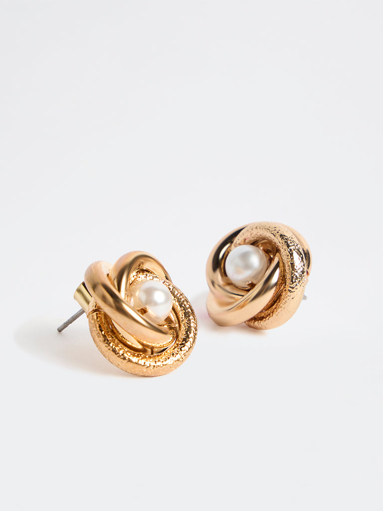 Westside Accessories Gold Pearl Stud Earrings