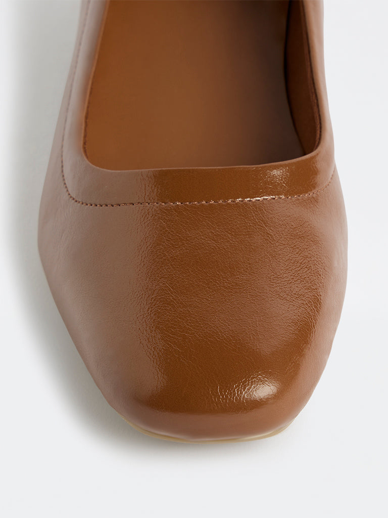 LUNA BLU Light Brown Solid Loafers