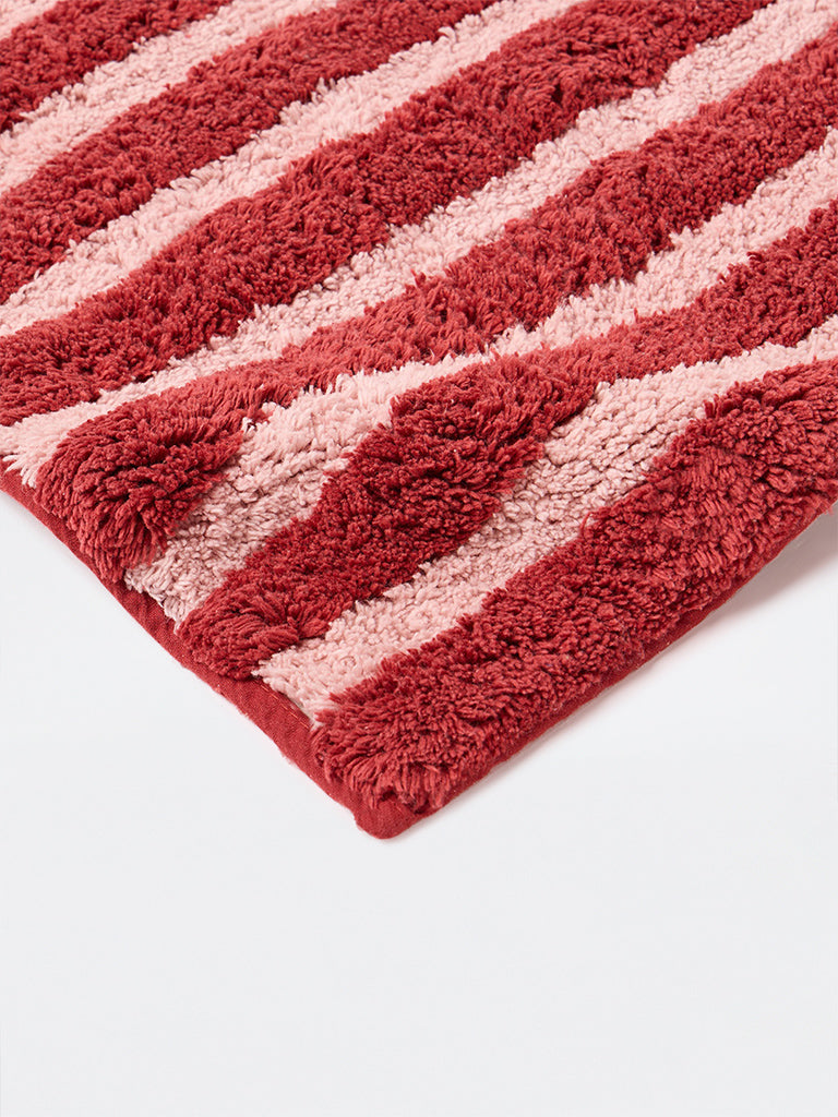 Westside Home Red Striped Bath Mat