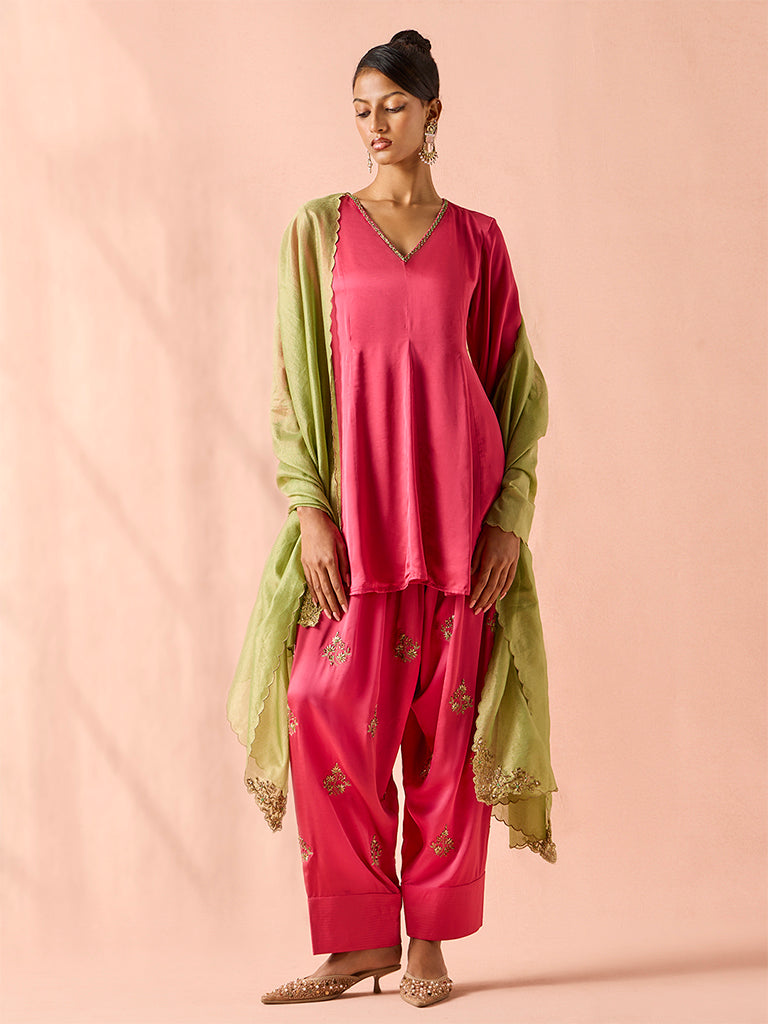 Three Piece Kurta Set – Pink