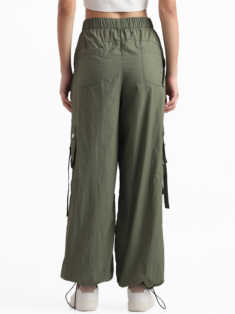Women Relaxed Fit Cargo Pants