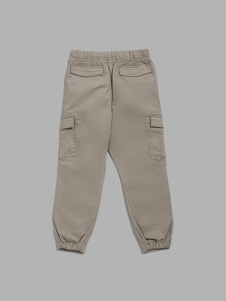 Buy Y F Kids Solid Dark Grey Cargo Joggers from Westside