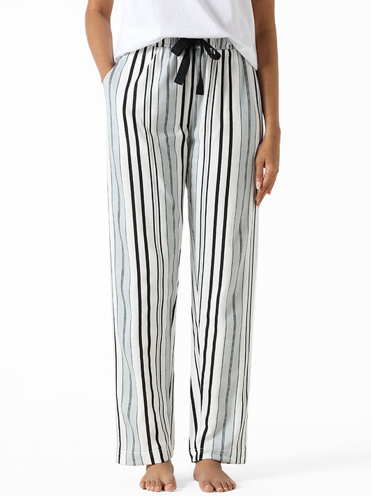 Wunderlove Black & White Striped Relaxed-Fit Pyjamas
