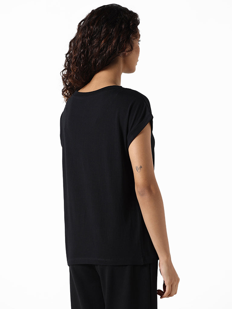 Studiofit by Westside Printed Black Slim Fit T-Shirt