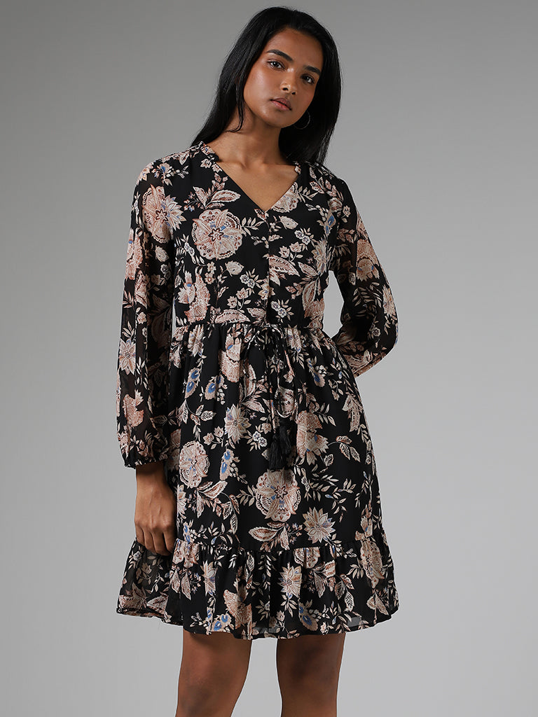 Black floral shop bell sleeve dress