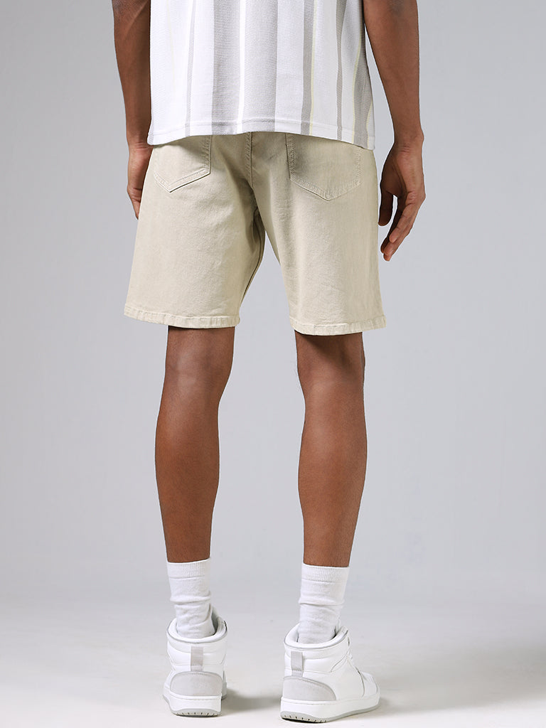 Nuon Solid Beige Denim Slim-Fit Mid-Rise Shorts