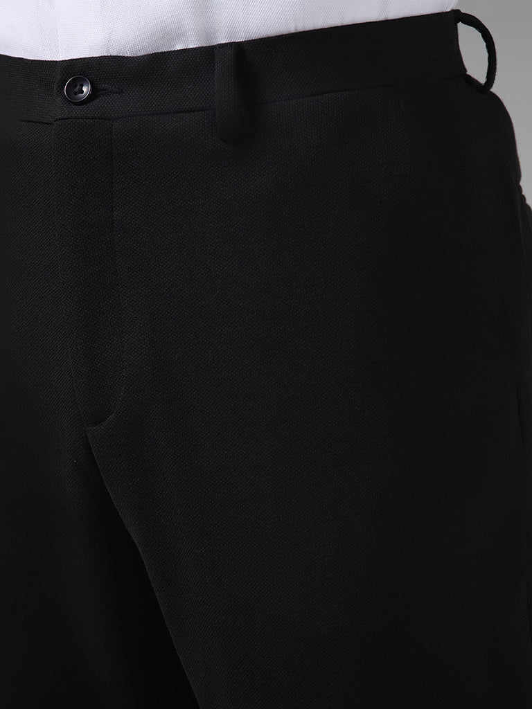 Buy Men Black Super Slim Fit Solid Flat Front Casual Trousers Online -  750622 | Louis Philippe