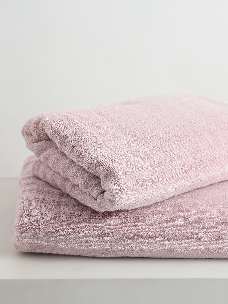 Pink striped bath discount towels