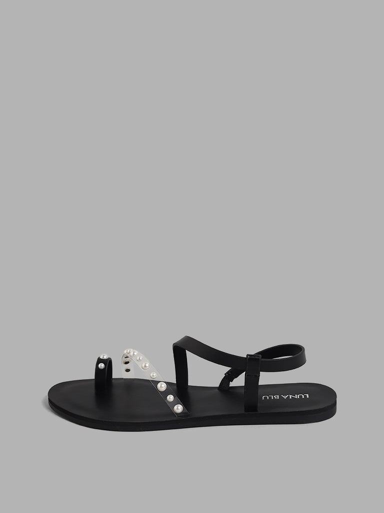 Black toe ring cheap sandals