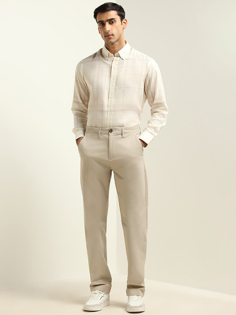 Cream 3 button Pant Suit - relaxed fit
