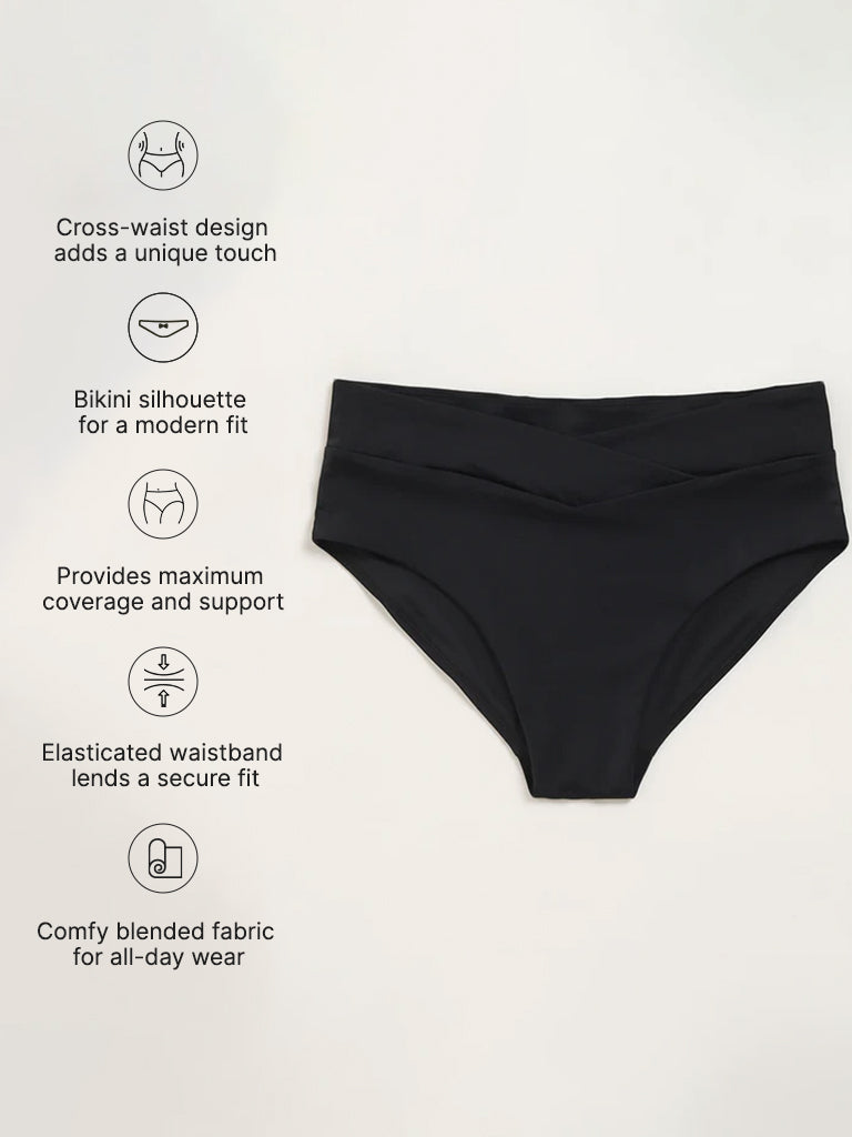 Wunderlove Black Cross-Waist Bikini Brief