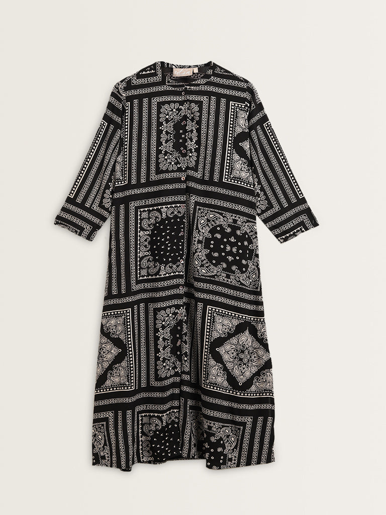 Utsa Black Paisley Printed A-line Kurta