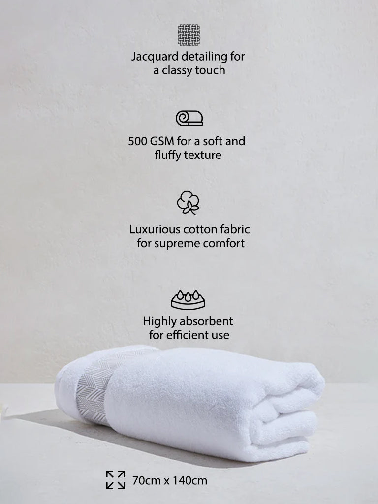 Westside Home White Jacquard Detailed Bath Towel