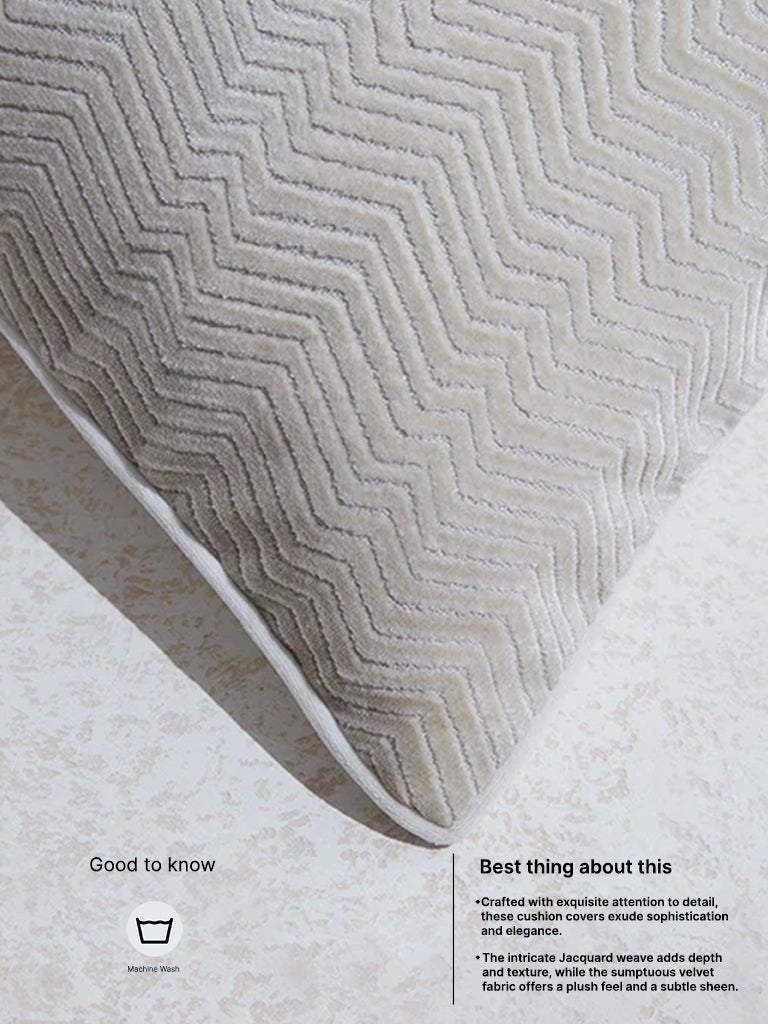 Westside Home Ivory Chevron Design Cushion Cover