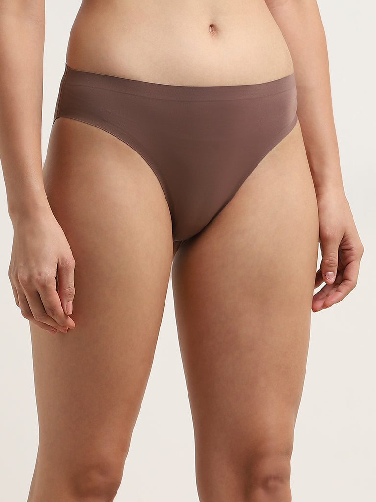 Wunderlove Brown Seam-Free Invisible Hi-Leg Brief