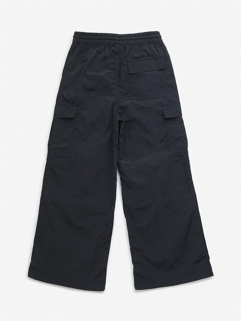 Y&F Kids Black Cargo-Style Mid-Rise Trousers