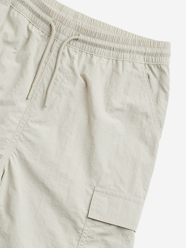 Y&F Kids Beige Cargo-Style Mid-Rise Trousers