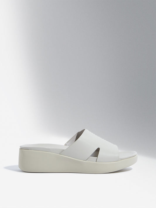 LUNA BLU Ivory Slip-On Wedge-Heel Sandals