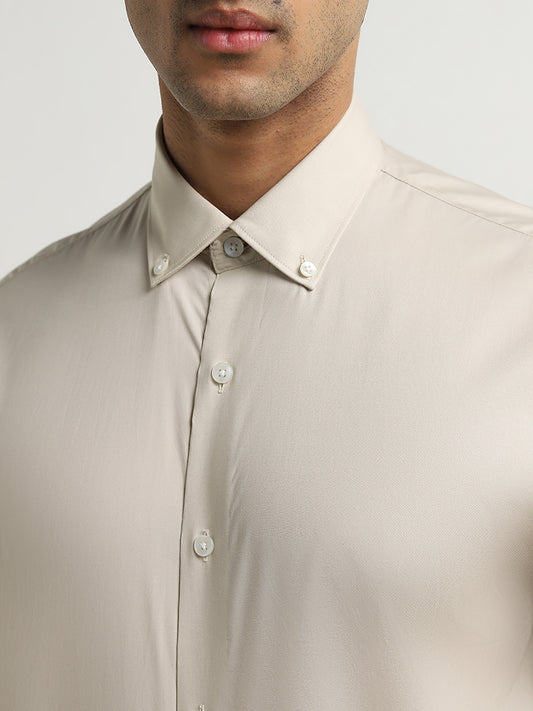 WES Formals Beige Solid Relaxed-Fit Shirt