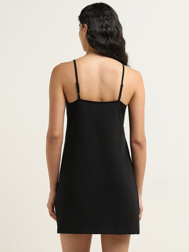 Wunderlove Solid Black Slip