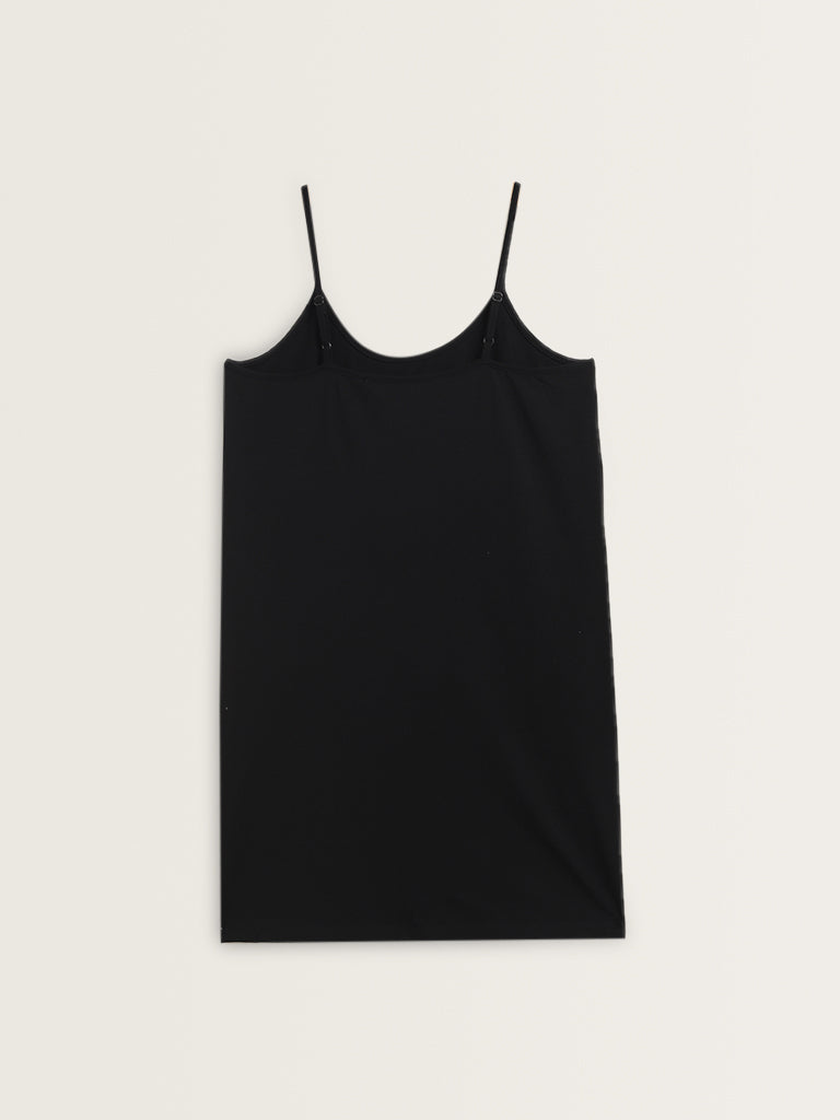 Wunderlove Solid Black Slip