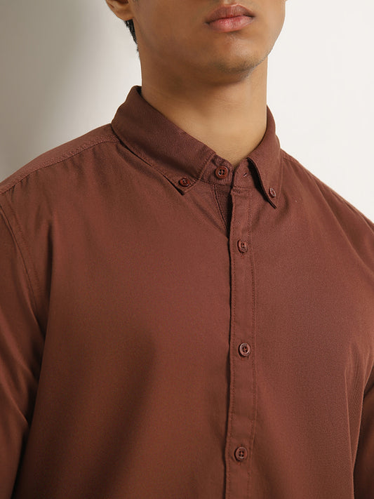 Nuon Brown Solid Slim-Fit Cotton Shirt