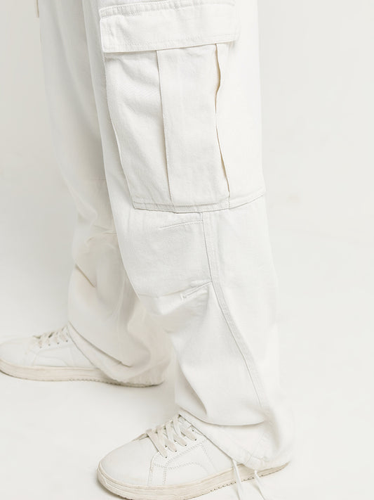 Nuon White Cargo-Style Relaxed - Fit Mid - Rise Jeans
