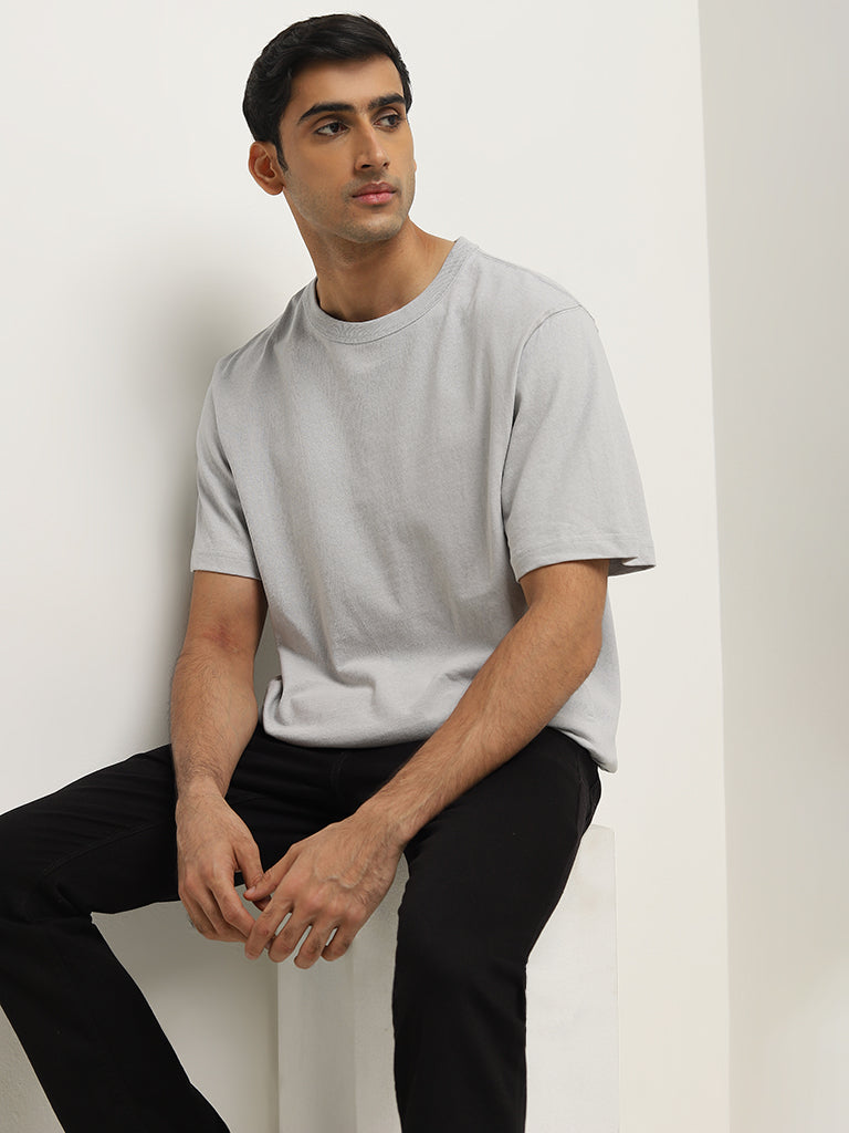 WES Casuals Light Grey Solid Relaxed-Fit Cotton T-Shirt