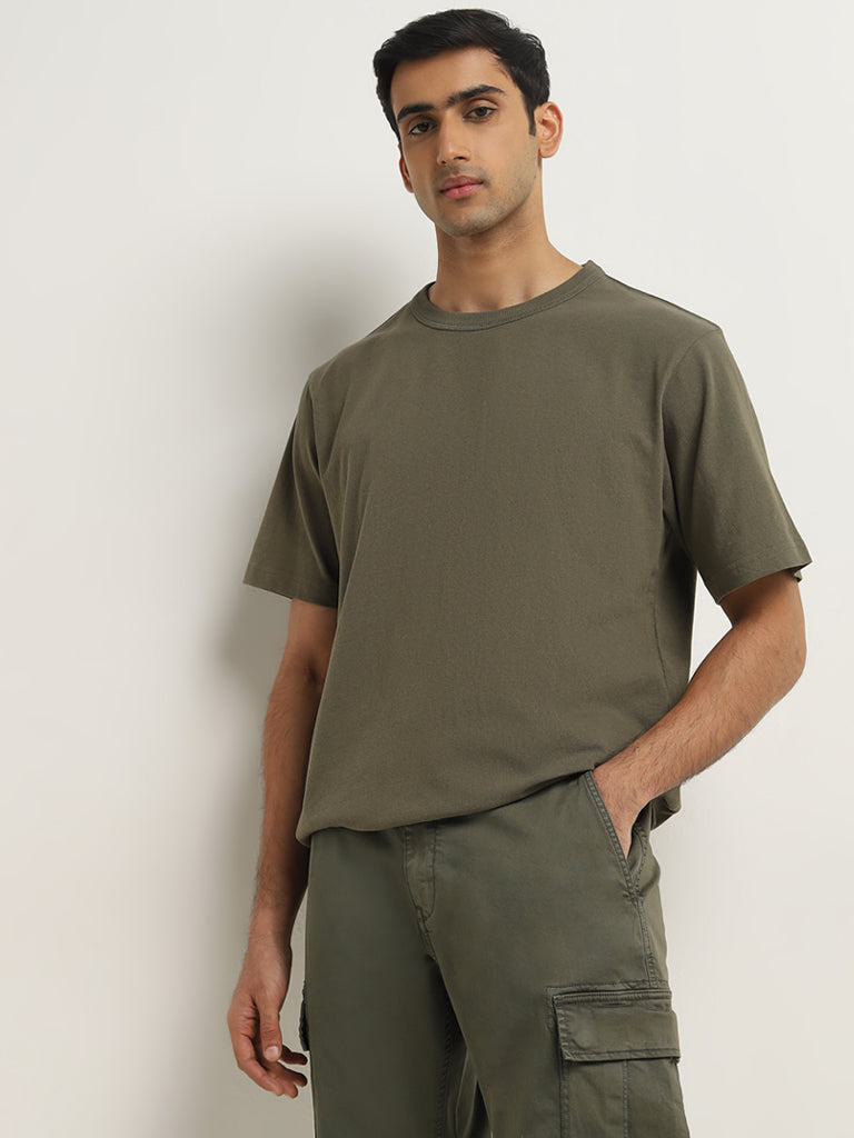 WES Casuals Olive Solid Relaxed-Fit Cotton T-Shirt