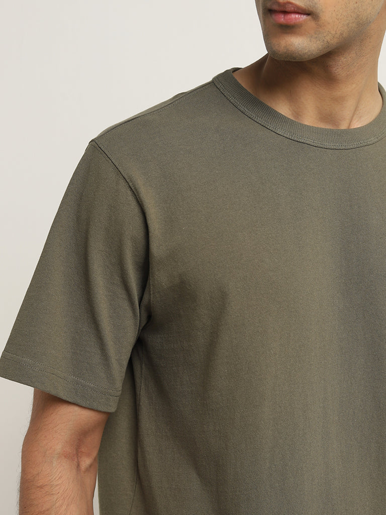 WES Casuals Olive Solid Relaxed-Fit Cotton T-Shirt