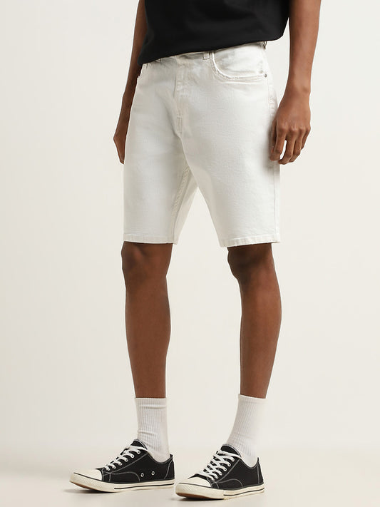 Nuon Off-White Relaxed-Fit Mid-Rise Denim Shorts