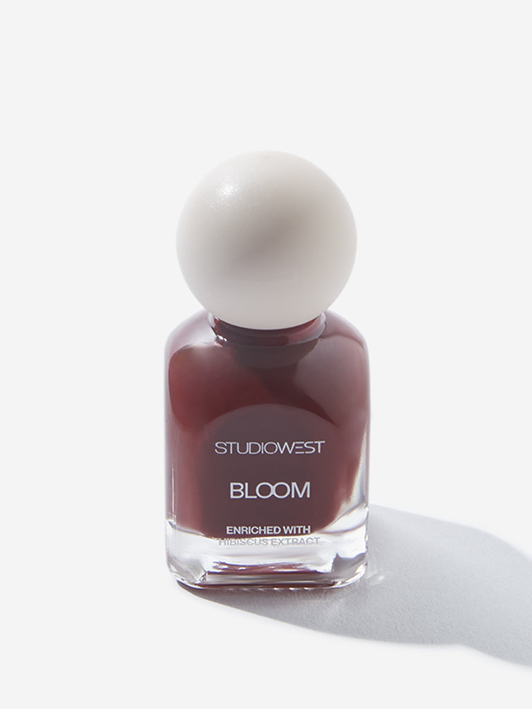 Studiowest Bloom Creme Maroon- 01 Dahlia Nail Colour - 9 ML