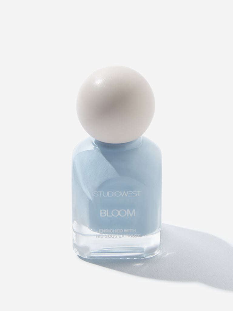 Studiowest Bloom Creme Blue- 13 Hydrangea Nail Colour - 9 ML