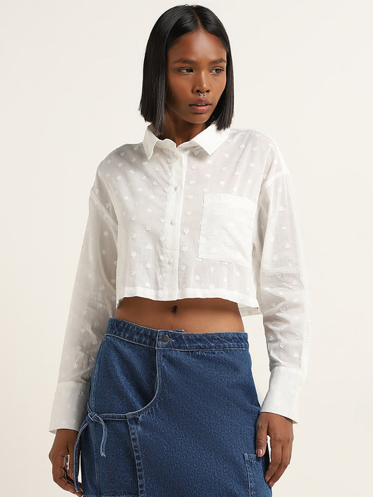 Nuon White Heart Embroidered Cropped Cotton Shirt