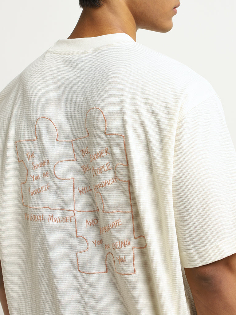 Nuon Off-White Text Print Relaxed-Fit T-Shirt