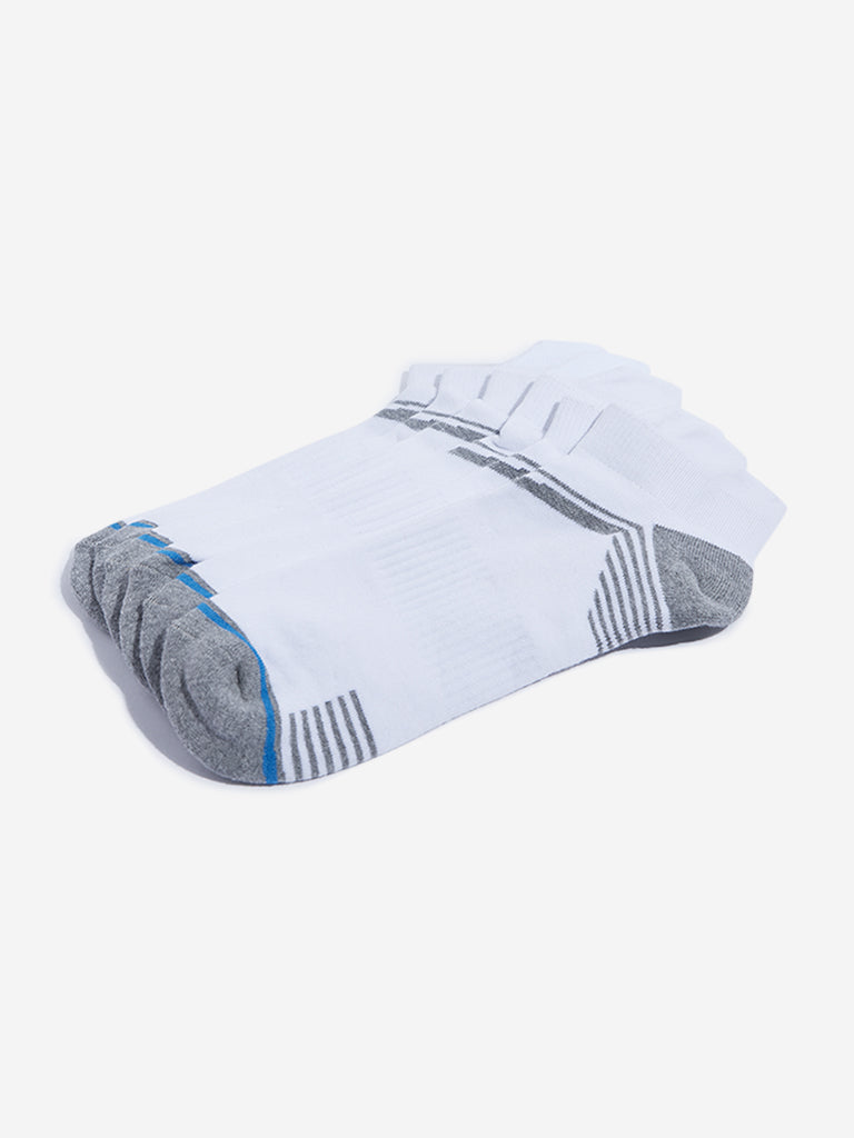 WES Lounge White Striped Printed Socks - Pack of 3