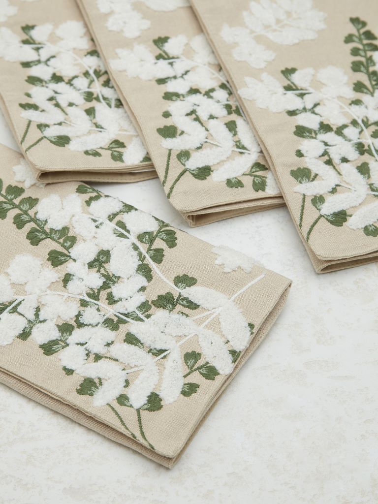 Westside Home White Tropical Leaves Placemats (Set of 4)