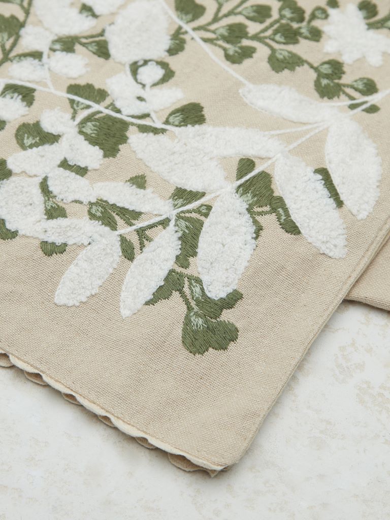 Westside Home White Tropical Leaves Table Runner