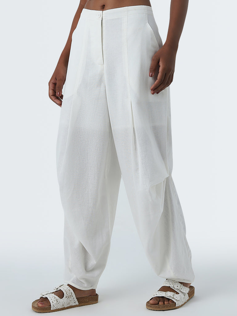 Bombay Paisley White Patiala High-Rise Cotton Blend Pants