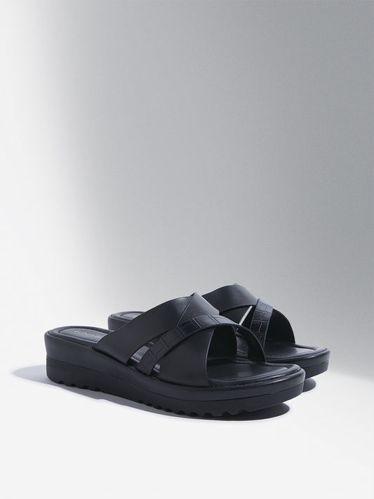 LUNA BLU Black Criss-Cross Strap Platform Sandals