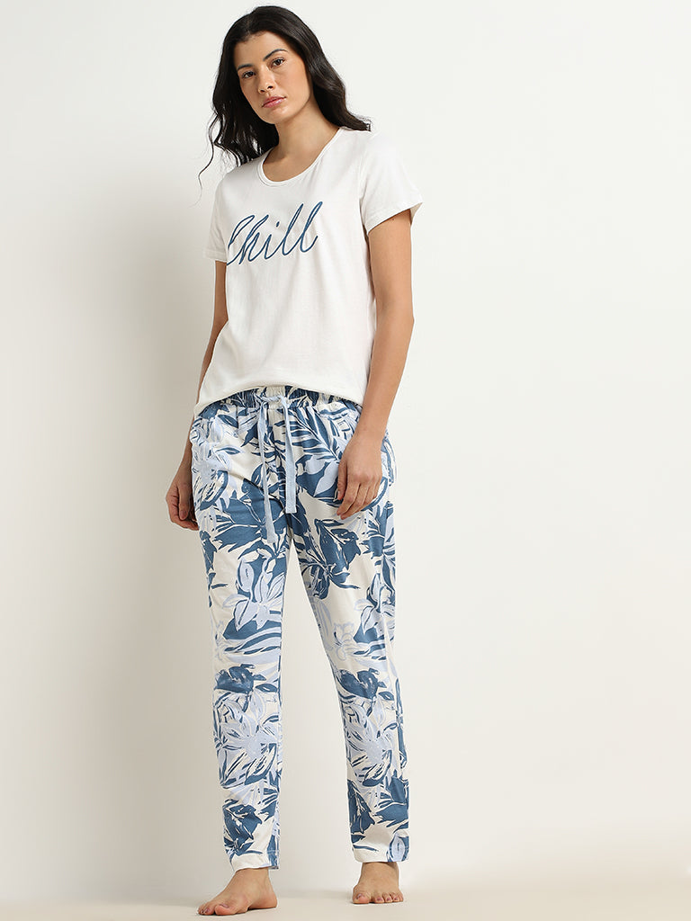 Wunderlove Blue Leaf Printed Mid-Rise Cotton Pyjamas