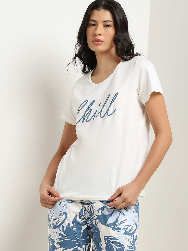 Wunderlove White Text Design Cotton T-Shirt