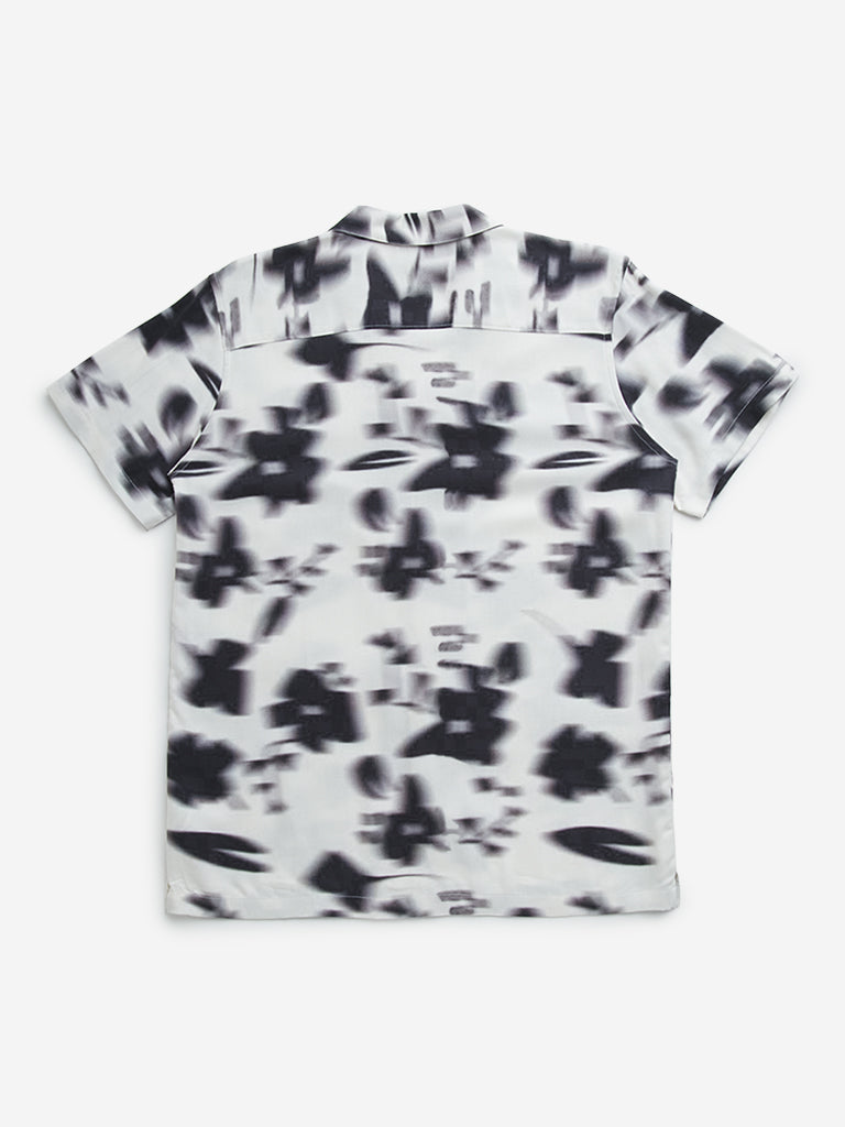 Y&F Kids Black Abstract Design Resort-Fit Shirt