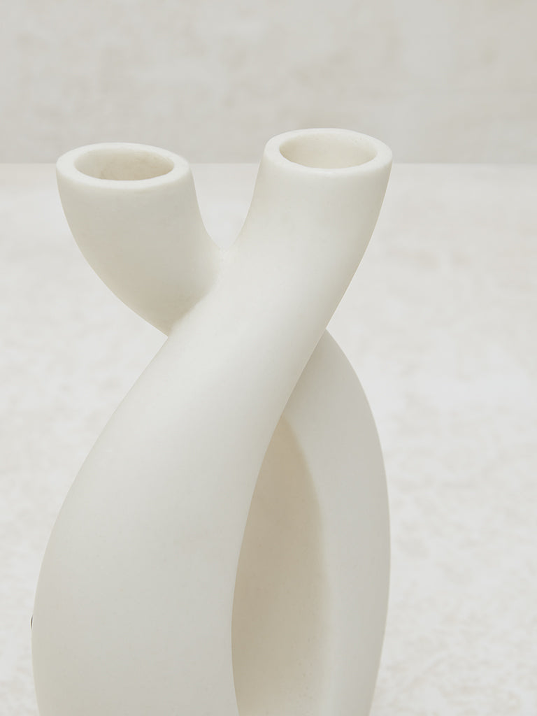 Westside Home White Marble Interlaced Vase