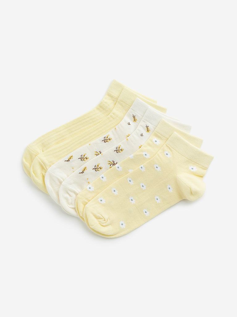 Y&F Kids Yellow Floral Printed Socks - Pack of 3